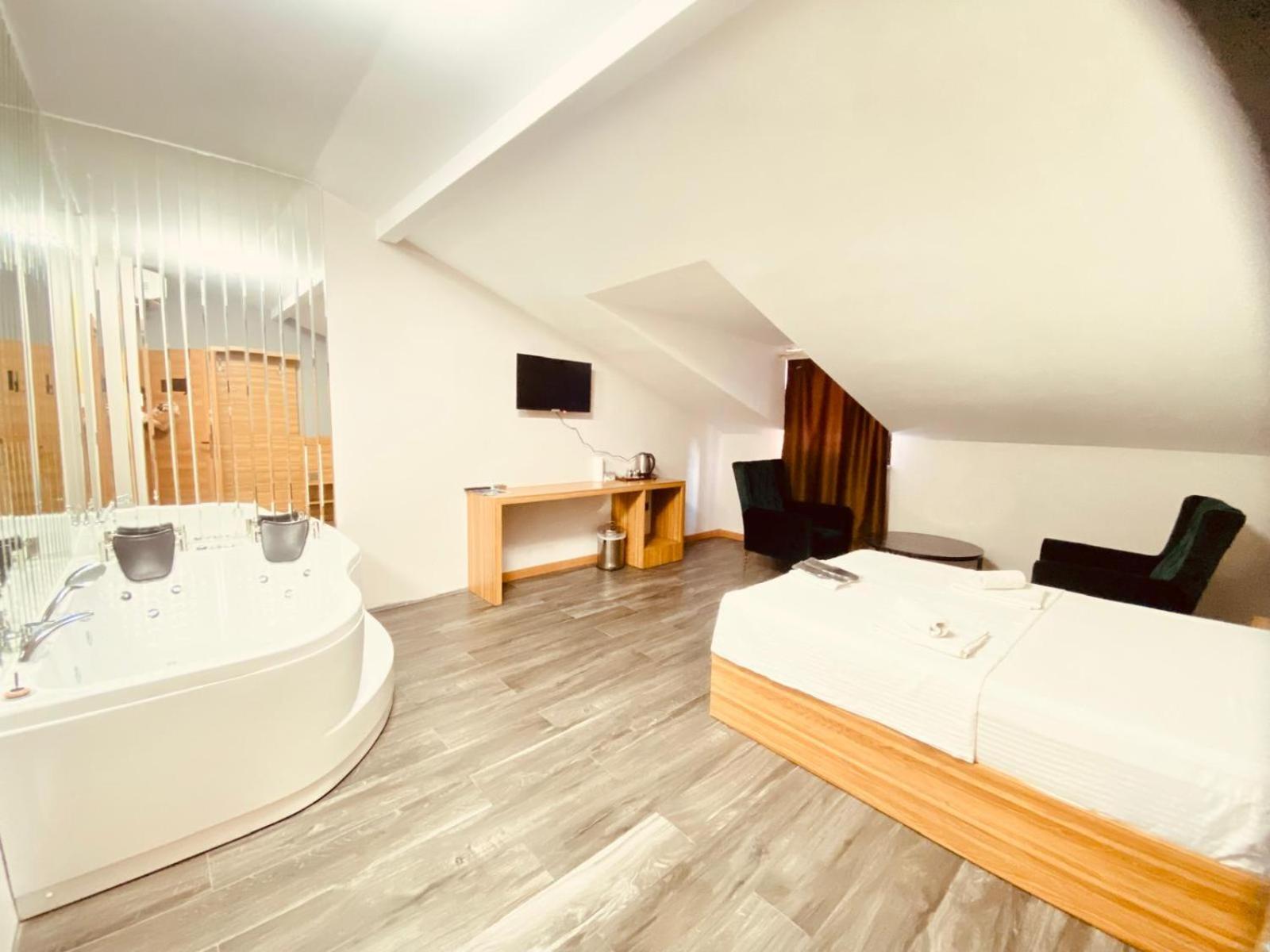 Waves Hotel Istanbul Ngoại thất bức ảnh